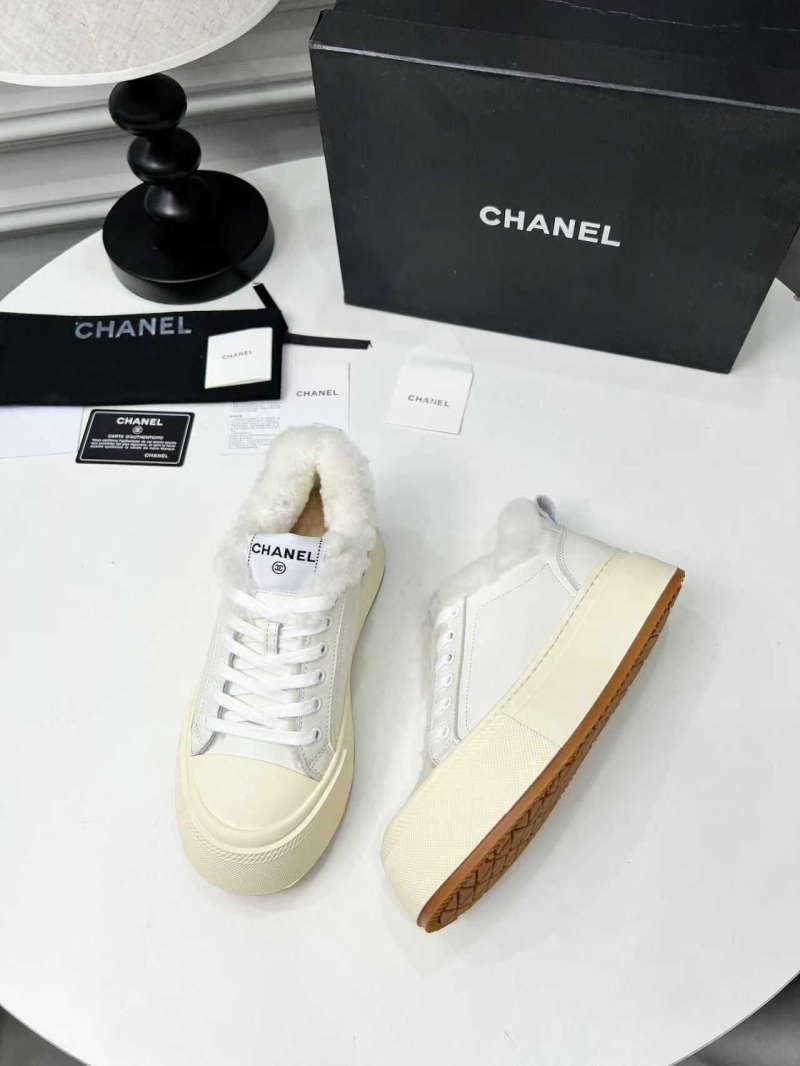 Ch**el sport shoes